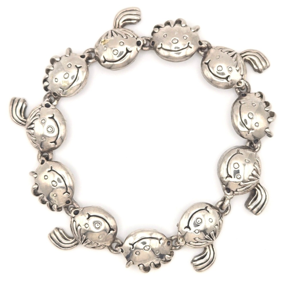 Whimsical Silver Tone Charm Bracelet Featuring Smiling Kids Children Faces 7 in